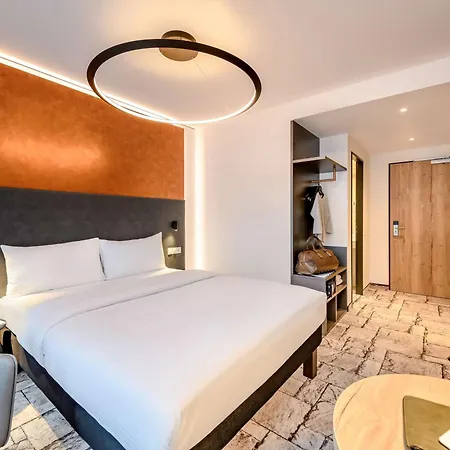 מלון Ibis Styles 3*