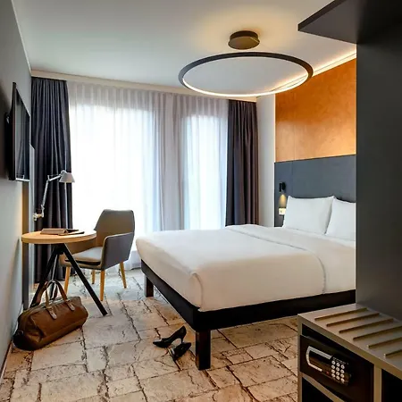 Ibis Styles 3*