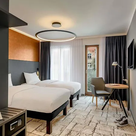 Ibis Styles 3*
